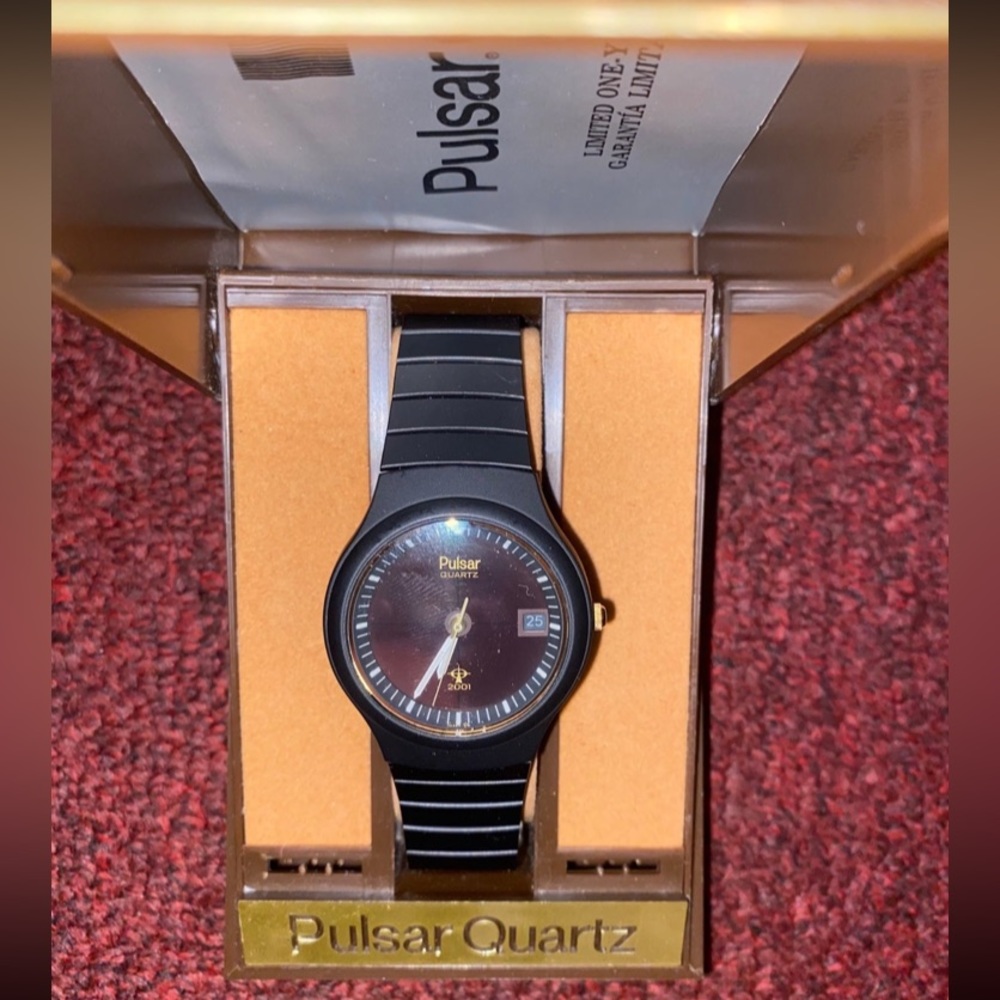 Pulsar Quartz 2001 Black Watch